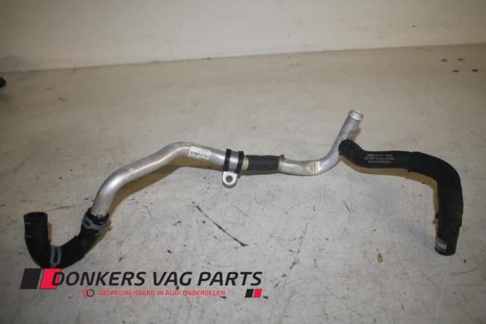 Begagnade Vattenrör Audi RS 6 Avant (C7) 4.0 V8 TFSI 32V Pris € 20,00 Inklusive moms erbjuds av Donkers VAG Parts