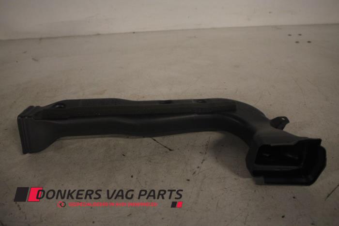 Begagnade Lufttratt Audi RS 6 Avant (C7) 4.0 V8 TFSI 32V Pris € 11,99 Inklusive moms erbjuds av Donkers VAG Parts