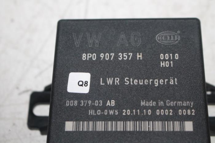 Sterownik oswietlenia z Audi A6 Avant (C6) 2.0 TDI 16V 2010