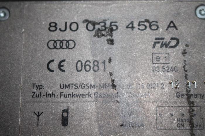 Telefon (rózne) z Audi A6 Avant (C6) 2.0 TDI 16V 2010