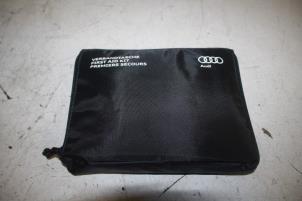 Used First aid kit Audi A8 Price € 20,00 Margin scheme offered by Autoparts Veghel