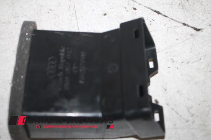 Begagnade Lufttratt Audi A3 Pris € 5,00 Marginaltabell erbjuds av Donkers VAG Parts