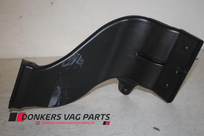 Begagnade Lufttratt Audi A8 (D4) 4.0 V8 32V TFSI Quattro Pris € 9,99 Inklusive moms erbjuds av Donkers VAG Parts