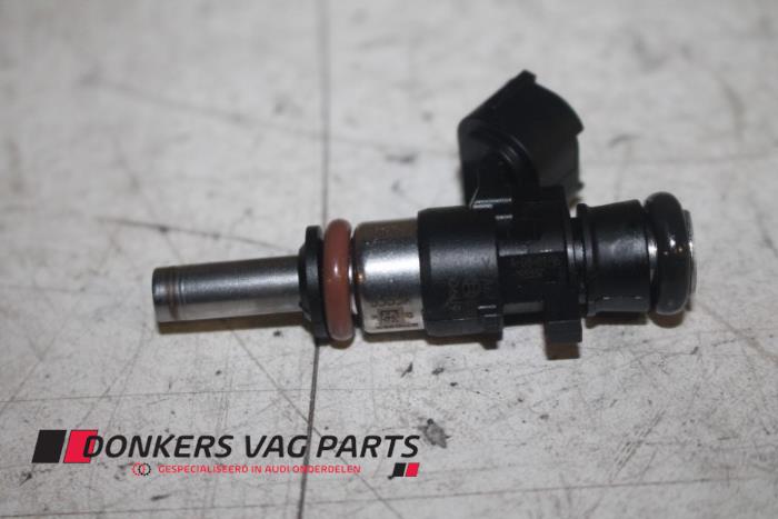 Usagé Injecteur (injection essence) Audi A5 Sportback (F5A/F5F) 2.0 TFSI 16V Quattro Prix € 34,99 Prix TTC proposé par Donkers VAG Parts