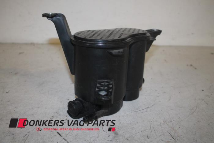 Begagnade Kolfilter Audi RS 6 Avant (C7) 4.0 V8 TFSI 32V Pris € 75,00 Inklusive moms erbjuds av Donkers VAG Parts