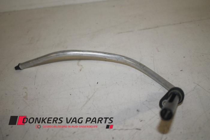 Gebrauchte Ölmessstab Audi RS 6 Avant (C7) 4.0 V8 TFSI 32V Preis € 17,00 Mit Mehrwertsteuer angeboten von Donkers VAG Parts