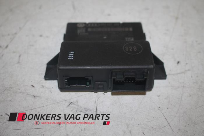 Używane Modul gateway Audi SQ5 (8RB) 3.0 TDI V6 24V Cena € 100,00 Procedura marży oferowane przez Donkers VAG Parts