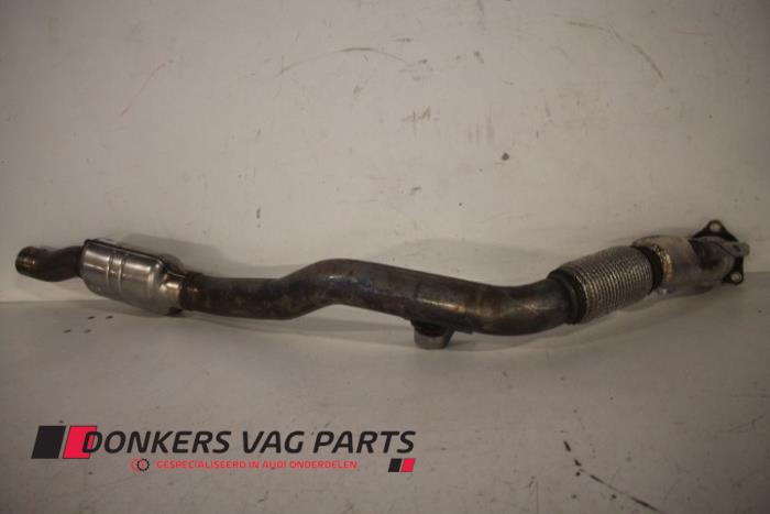Używane Tlumik wstepny Audi RS 4 Avant (B9) 2.9 V6 TFSI 24V Cena € 200,01 Z VAT oferowane przez Donkers VAG Parts