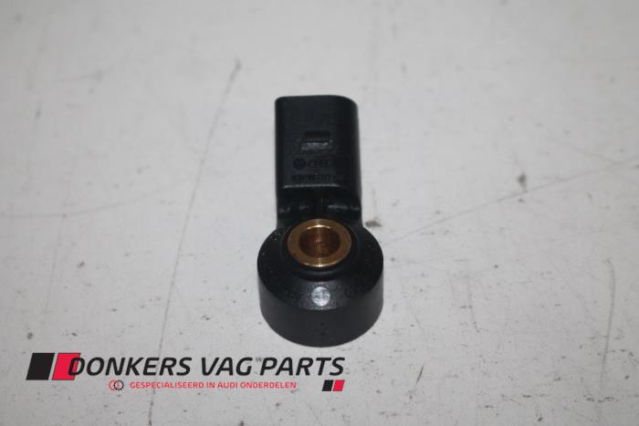 Begagnade Knackningssensor Audi RS 4 Avant (B9) 2.9 V6 TFSI 24V Pris € 40,00 Inklusive moms erbjuds av Donkers VAG Parts