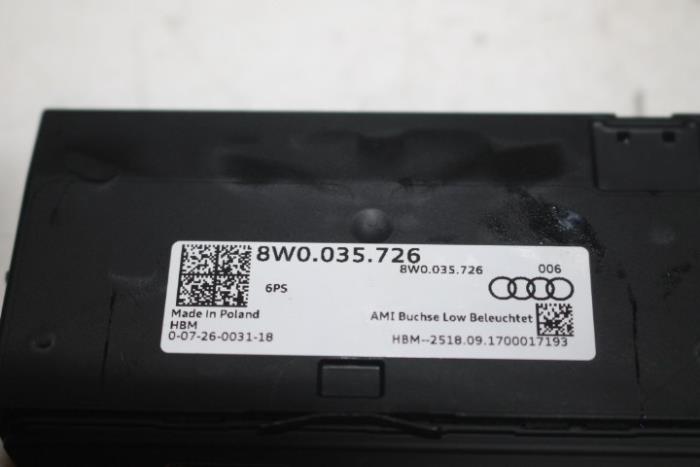 AUX / USB-Anschluss van een Audi A4