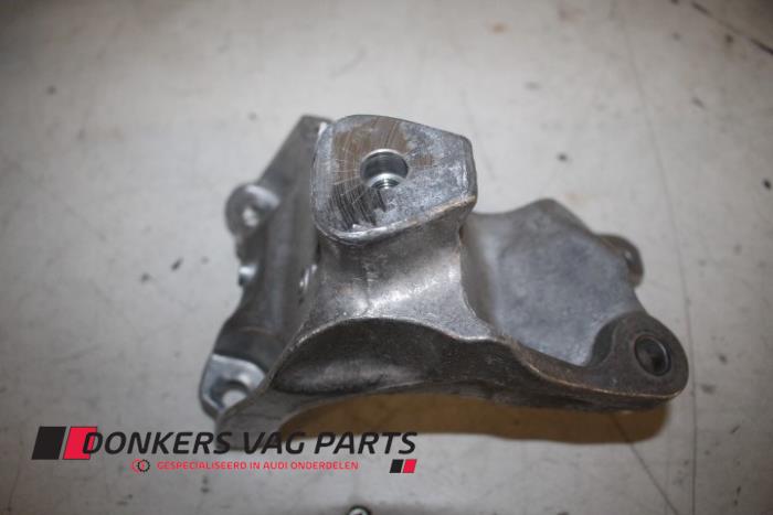 Used Engine mount Audi RS 6 Avant (C7) 4.0 V8 TFSI Performance 32V Price € 20,00 Inclusive VAT offered by Donkers VAG Parts