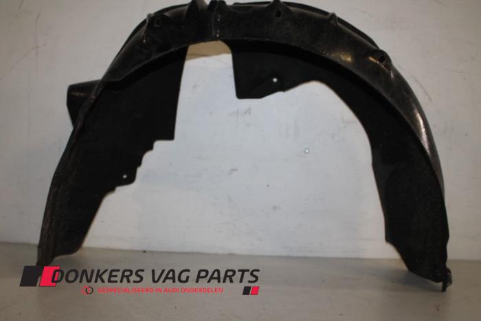 Używane Nadkole Audi S3 Limousine (8VM/8VS) 2.0 TFSI 16V Cena € 35,00 Procedura marży oferowane przez Donkers VAG Parts