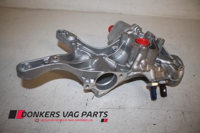 Gebrauchte Dynamostütze oben Audi A5 (8T3) 2.0 TFSI 16V Quattro Preis € 150,00 Mit Mehrwertsteuer angeboten von Donkers VAG Parts