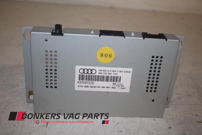 Begagnade DAB-modul Audi S8 (D3) 5.2 V10 40V Pris € 50,00 Marginaltabell erbjuds av Donkers VAG Parts