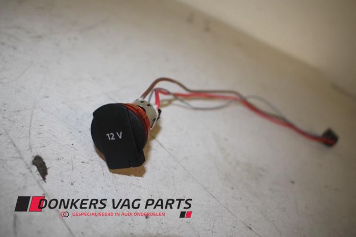 Usagé Divers Audi A6 Avant (C7) 2.0 TDI 16V Prix € 8,00 Règlement à la marge proposé par Donkers VAG Parts