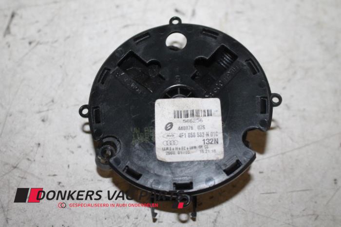 Używane Silnik lusterka prawego Audi A6 Cena € 20,00 Procedura marży oferowane przez Donkers VAG Parts