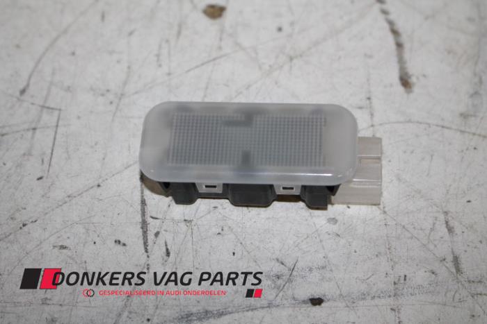 Używane Lampa LED Audi SQ5 (FYB/FYG) 3.0 TDI V6 24V Mild hybrid Cena € 11,99 Z VAT oferowane przez Donkers VAG Parts