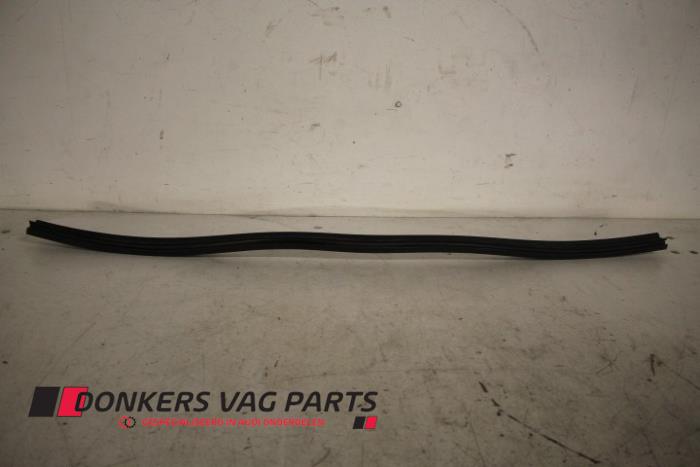 Usagé Divers Audi S6 Avant (C7) 4.0 V8 TFSI Prix € 5,00 Règlement à la marge proposé par Donkers VAG Parts