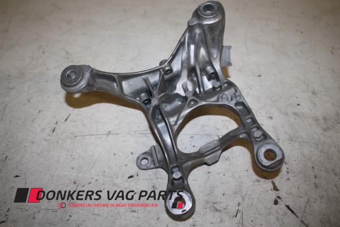 Engine mount from a Audi S6 Avant (C7) 4.0 V8 TFSI 2012