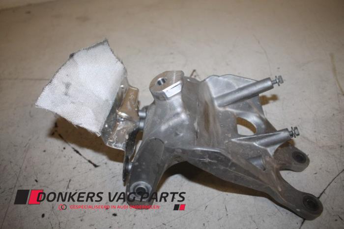 Used Engine mount Audi SQ5 (FYB/FYG) 3.0 TDI V6 24V Mild hybrid Price € 25,00 Inclusive VAT offered by Donkers VAG Parts