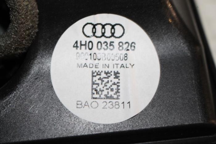 Lautsprecher van een Audi S8 2013