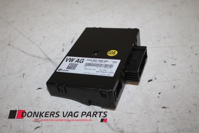 Usados Módulo Gateway Audi S8 (D4) 4.0 V8 TFSI 32V Precio € 100,01 IVA incluido ofrecido por Donkers VAG Parts