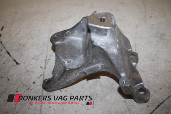 Used Engine mount Audi RS 6 Avant (C7) 4.0 V8 TFSI 32V Price € 20,00 Inclusive VAT offered by Donkers VAG Parts