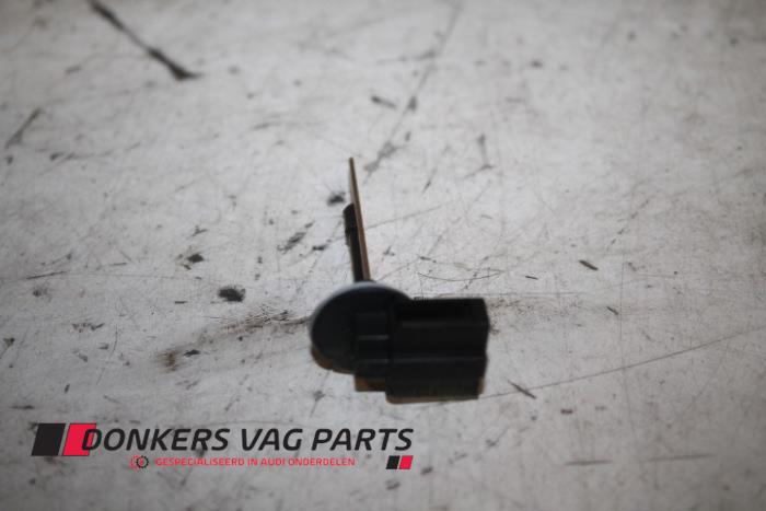 Używane Termometr Audi SQ5 (8RB) 3.0 TDI V6 24V Cena € 10,00 Procedura marży oferowane przez Donkers VAG Parts