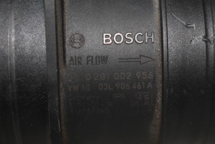 Air mass meter from a Audi A4 Avant (B8) 2.0 TDI 16V 2014