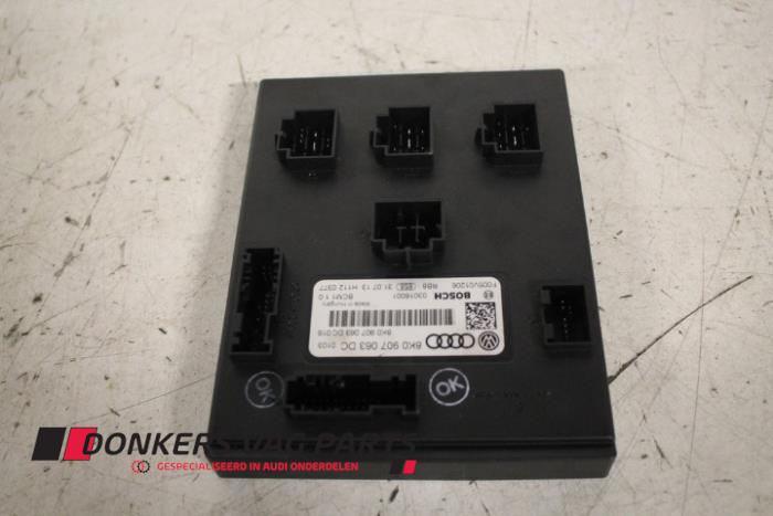 Used Body control computer Audi A5 Sportback (8TA) 2.0 TDI 16V Price € 125,00 Margin scheme offered by Donkers VAG Parts