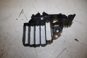 Used Relay holder Audi A5 Price € 5,00 Margin scheme offered by Autoparts Veghel