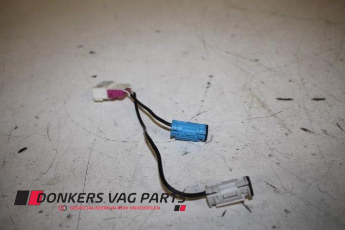 Używane Mikrofon Audi A6 (C7) 2.0 TDI 16V Cena € 25,00 Procedura marży oferowane przez Donkers VAG Parts
