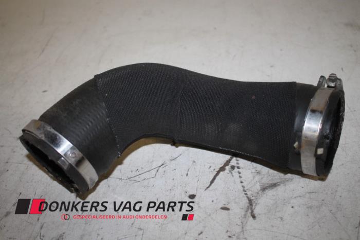 Usagé Tuyau intercooler Audi Q5 (8RB) 3.0 TDI V6 24V Quattro Prix € 40,00 Règlement à la marge proposé par Donkers VAG Parts