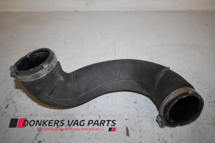 Usagé Tuyau intercooler Audi Q5 (8RB) 3.0 TDI V6 24V Quattro Prix € 40,00 Règlement à la marge proposé par Donkers VAG Parts