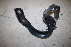 Used Tailgate hinge Audi Q5 Price € 28,00 Margin scheme offered by Autoparts Veghel
