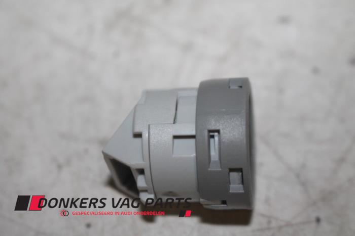 Usados Micrófono Audi A1 Precio € 20,00 Norma de margen ofrecido por Donkers VAG Parts