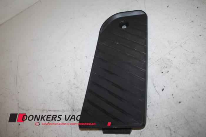 Używane Stopien Audi Q7 (4MB/4MG) 2.0 40 TFSI 16V Cena € 8,00 Z VAT oferowane przez Donkers VAG Parts