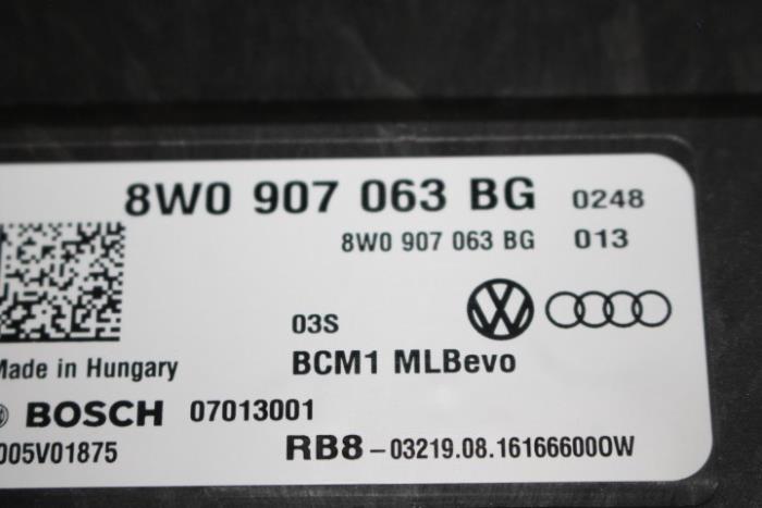Ordenador body control de un Audi S4 2017