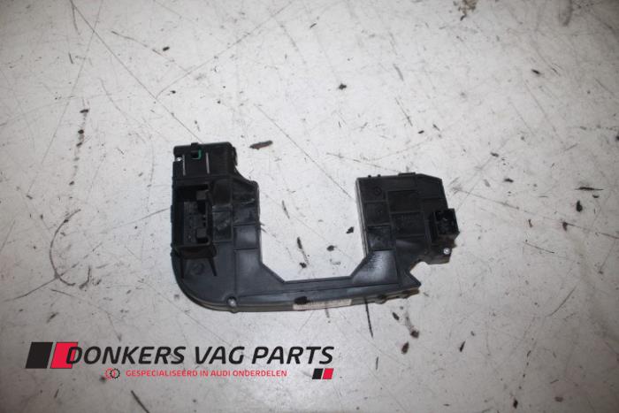 Begagnade Rattstångmodul Audi A8 Pris € 35,00 Marginaltabell erbjuds av Donkers VAG Parts