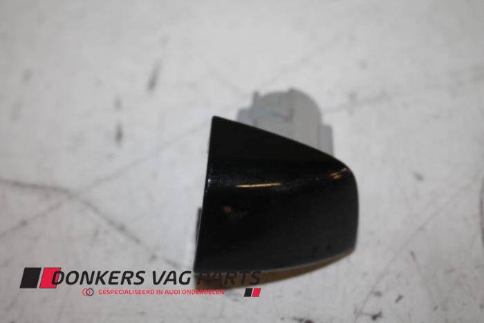 Usagé Divers Audi Q7 (4MB/4MG) 2.0 40 TFSI 16V Prix € 5,00 Prix TTC proposé par Donkers VAG Parts