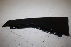 Used C-style sealing cover left Audi Q7 Price € 20,00 Margin scheme offered by Autoparts Veghel