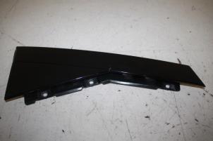 Used C-style sealing cover right Audi Q7 Price € 20,00 Margin scheme offered by Autoparts Veghel