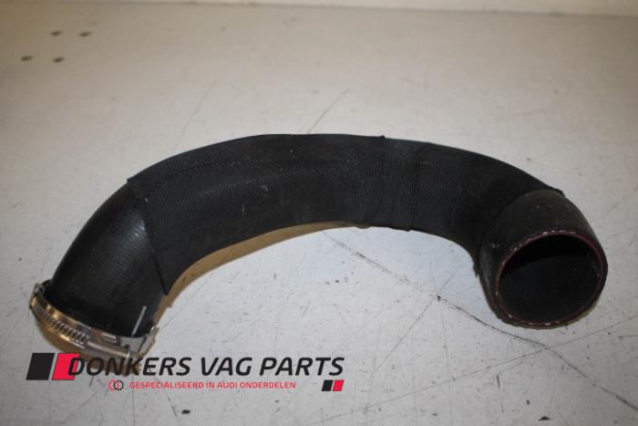 Gebrauchte Intercooler Schlauch Audi A7 Sportback (4GA/4GF) 3.0 TDI V6 24V Quattro Preis € 50,00 Mit Mehrwertsteuer angeboten von Donkers VAG Parts