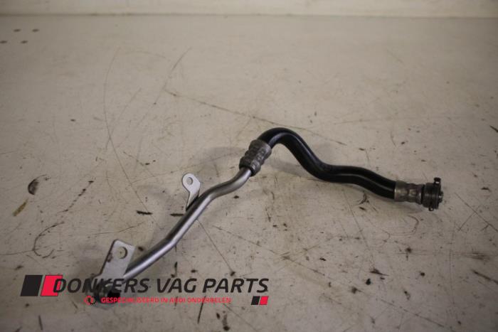 Usagé Conduite de pression d'huile Audi S8 (D3) 5.2 V10 40V Prix € 60,00 Règlement à la marge proposé par Donkers VAG Parts
