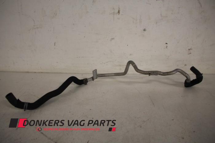 Begagnade Vattenrör Audi S8 (D3) 5.2 V10 40V Pris € 25,00 Marginaltabell erbjuds av Donkers VAG Parts
