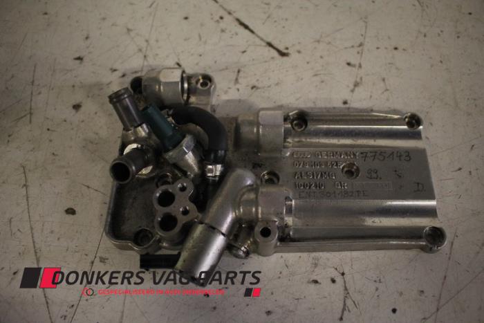 Gebrauchte Ölpumpe Audi S8 (D3) 5.2 V10 40V Preis € 35,00 Margenregelung angeboten von Donkers VAG Parts