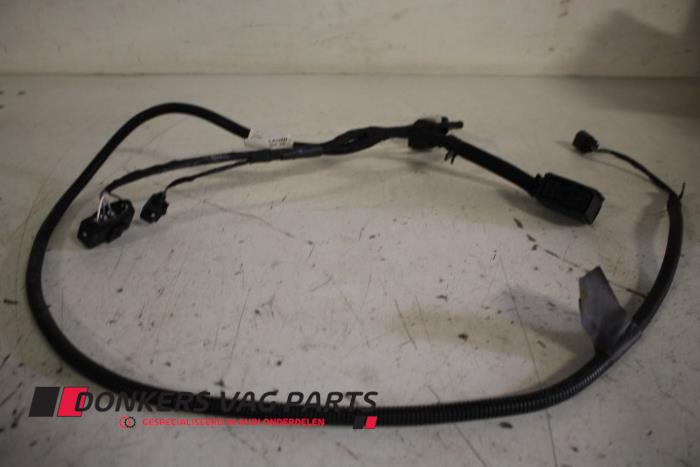 Używane Kabel (rózne) Audi S8 (D4) 4.0 V8 TFSI 32V Cena € 40,00 Z VAT oferowane przez Donkers VAG Parts
