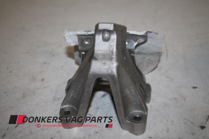 Used Engine mount Audi A5 Cabrio (8F7) 3.0 TDI V6 24V Quattro Price € 9,99 Inclusive VAT offered by Donkers VAG Parts