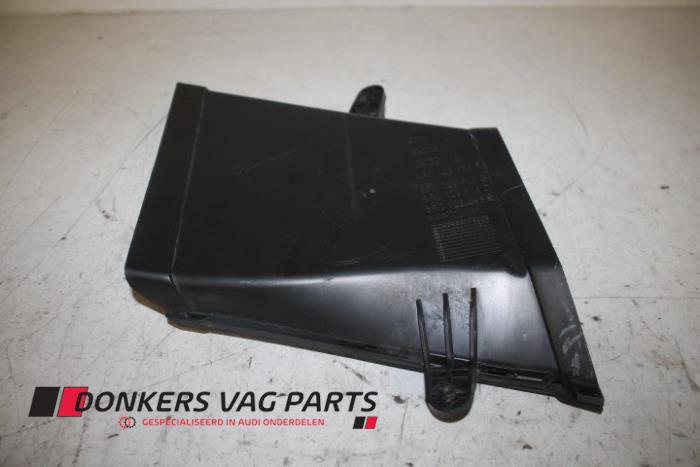 Begagnade Lufttratt Audi Q5 (8RB) 2.0 TDI 16V Quattro Pris € 5,00 Inklusive moms erbjuds av Donkers VAG Parts