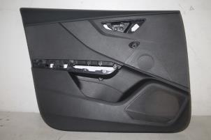 Usados Tapizado de puerta de 4 puertas izquierda delante Audi Q2 Precio € 25,00 Norma de margen ofrecido por Autoparts Veghel